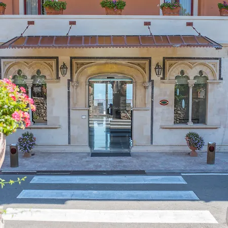 Grand Miramare تاورمينا